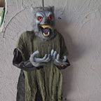 Gruseliger h&auml;ngender Werwolf Rolf animatronic