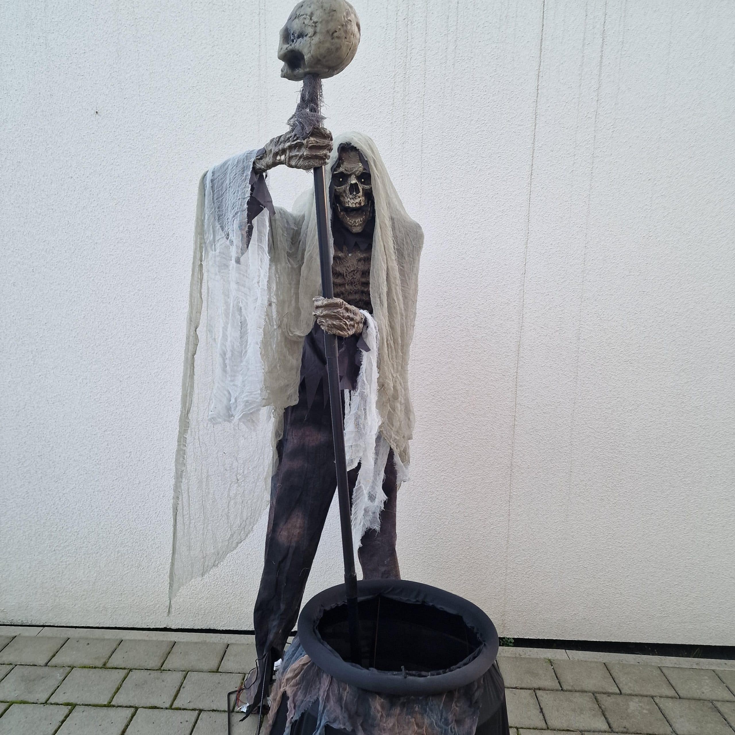 Animatronic Zombie Skelett Seelenf&auml;nger mit Hexenkessel image 0