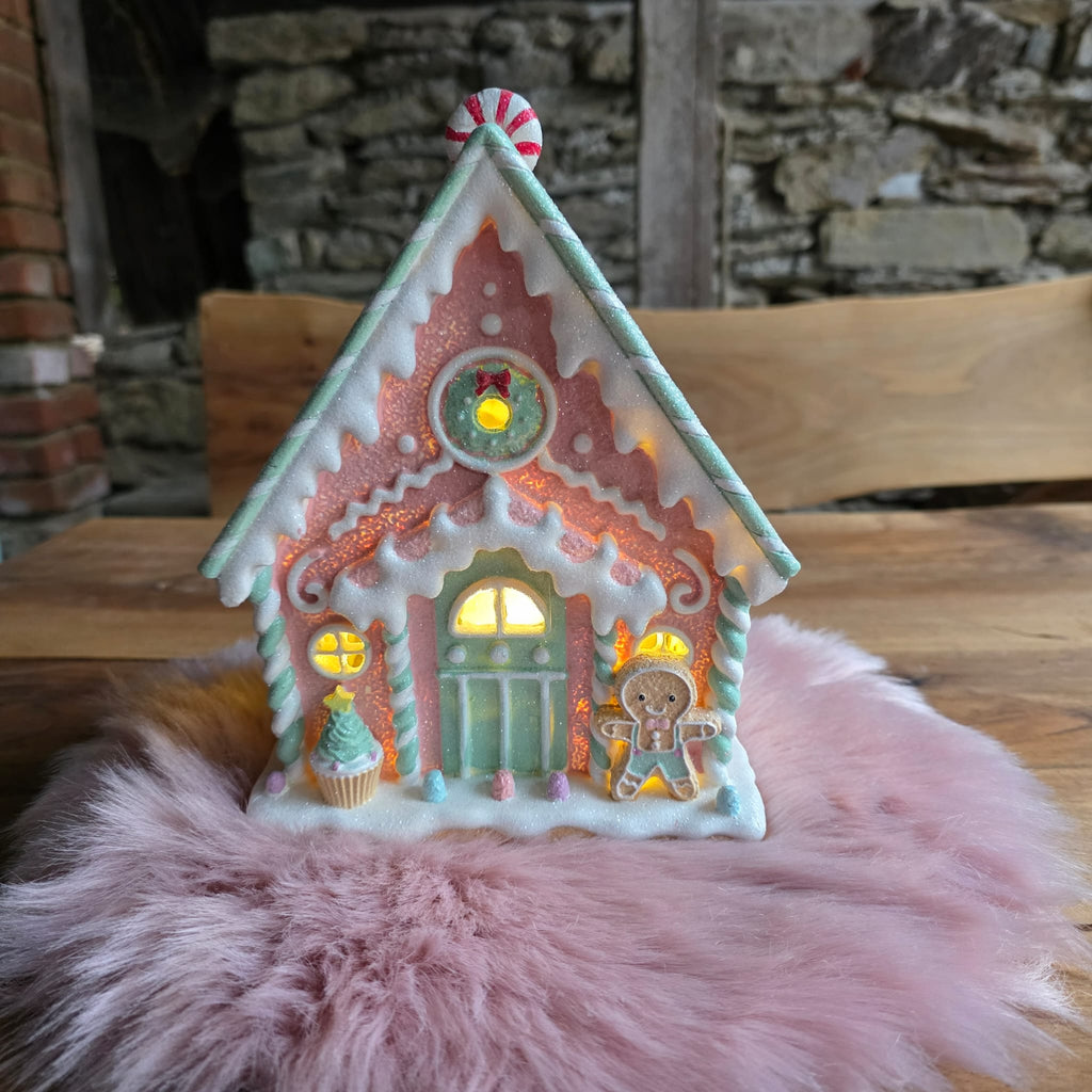 LED Weihnachtshaus &ndash; Funkelnder Weihnachtszauber in Rosa